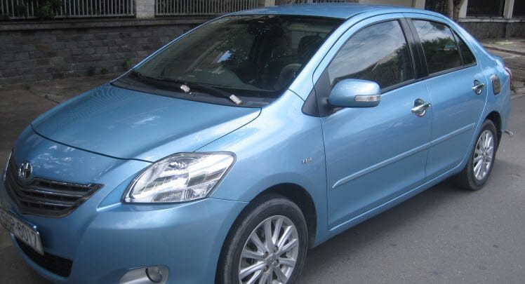 Làm Thế Nào Để Lùi Xe Ô Tô An Toàn ?