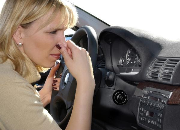 Cách Khử Mùi Xe Ô tô Cũ & Mới Hiệu Quả – Xử lý Mùi Hôi Trong Xe Ô tô