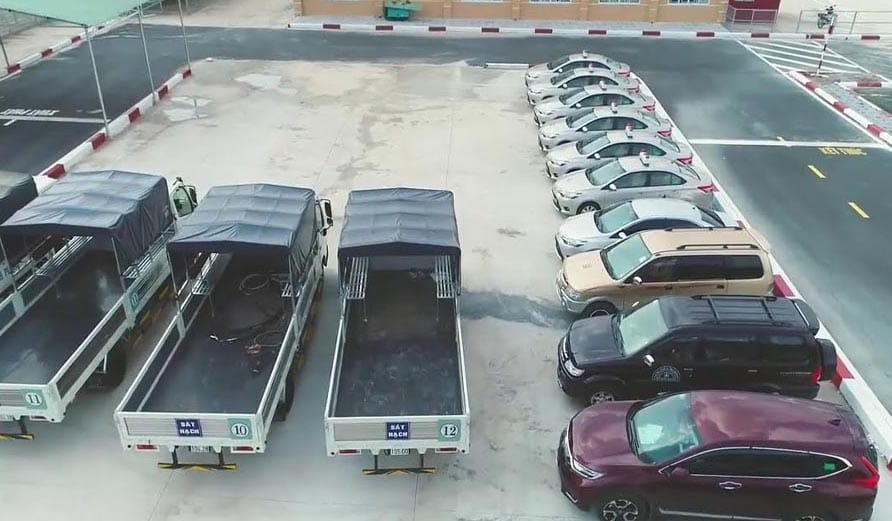 Xe thiết bị tại sân sát hạch Bình Phước - Trường Dạy Lái Xe Ở Bình Phước
