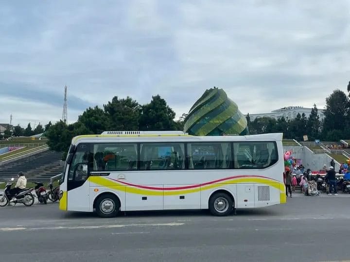 Xe Du Lịch Hoàng Minh - Thuê xe 30 chỗ Hóc Môn 