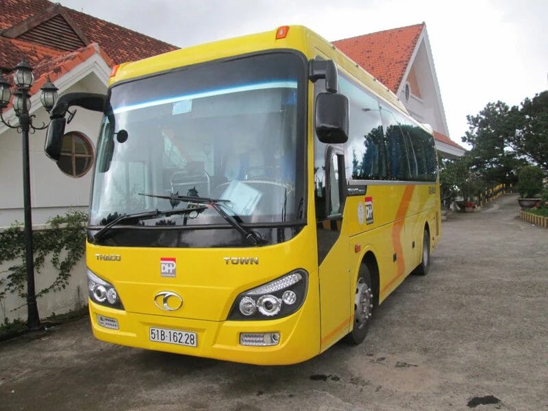 Xe Du Lịch Phúc Lộc - Thuê xe 30 chỗ Hóc Môn 