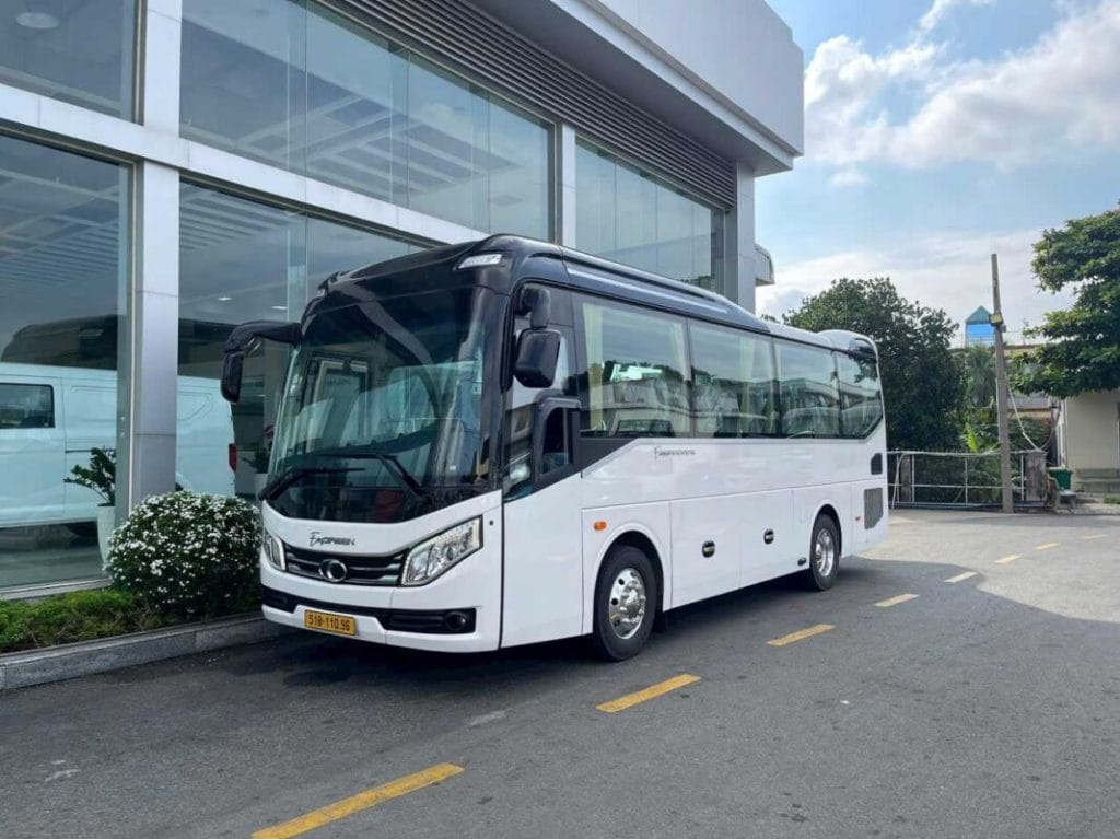 Hình: Xe Du Lịch Phúc Lộc - Thuê xe 30 chỗ Quận 2