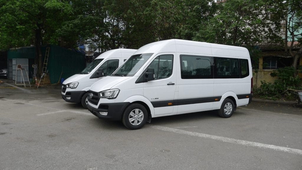Hình: Thanh Bình Auto - Thuê xe 16 chỗ Hóc Môn