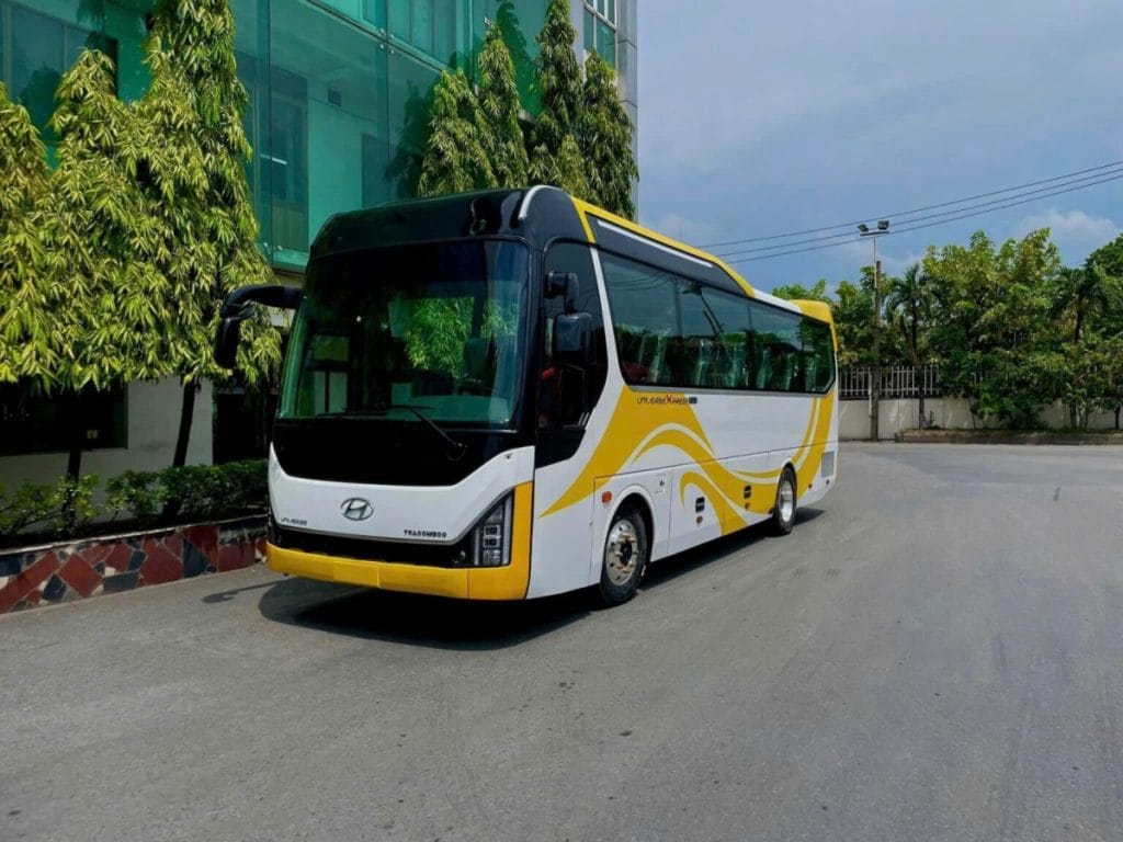Xe Du Lịch Thành Đạt - Thuê xe 30 chỗ Quận 7 