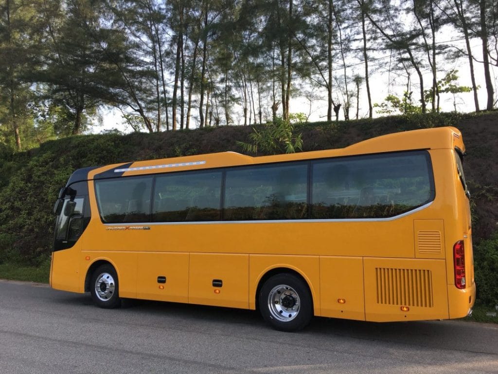 Xe Du Lịch Vạn Thành - Thuê xe 30 chỗ Quận 10