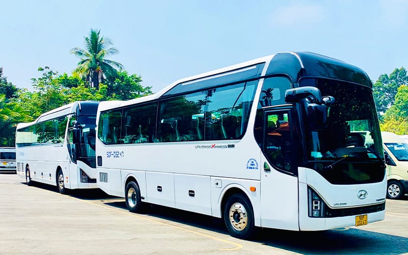 Xe Du Lịch Hòa Bình - Thuê xe 30 chỗ Quận 7 