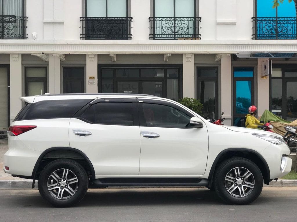 Thuê xe Hưng Thịnh - Thuê xe 7chỗ Phú Nhuận