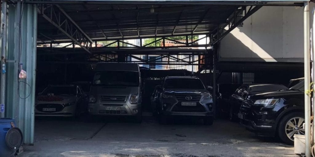 Bãi xe An Phát Car- Thuê xe 7 chỗ Quận 2