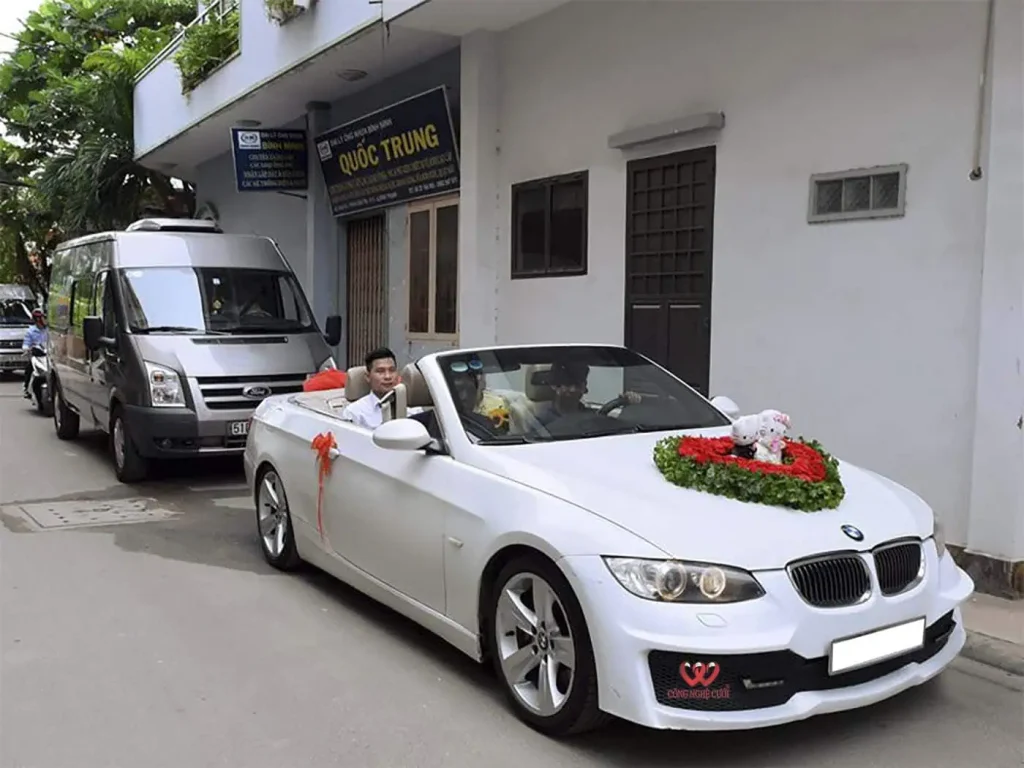 Xe du lịch Ân Vân - Thuê xe cưới Sơn La