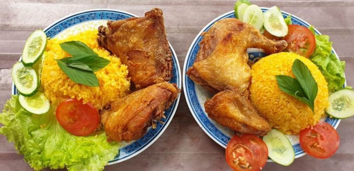 Cơm Gà Xối Mỡ Minh Ký - Món Ăn Trưa Ngon Quận 6