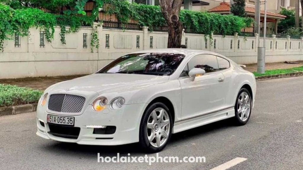 Công ty Du lịch Việt Hưng - Thuê xe 4 chỗ Quận 1