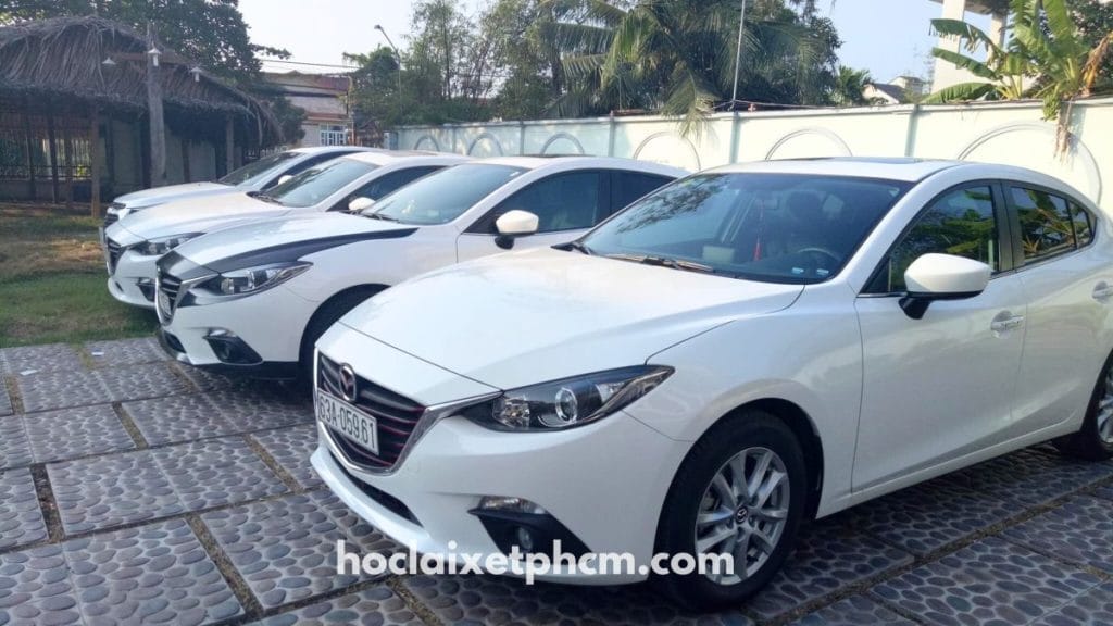 Công ty Phú Hưng - Thuê xe 4 chỗ Quận 4