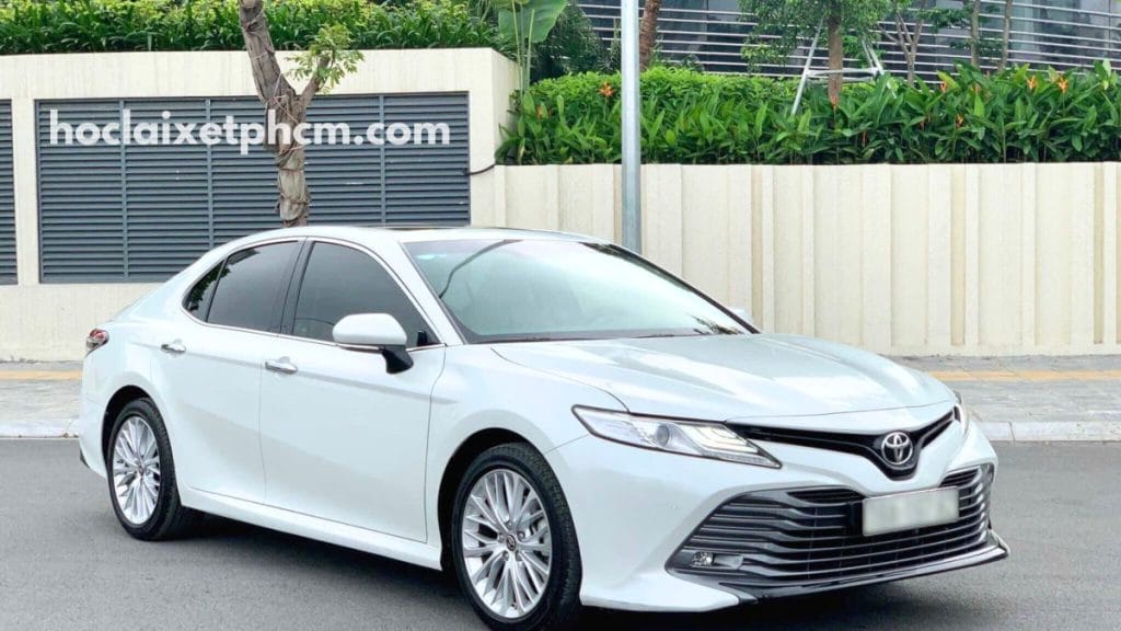 Công ty vận tải Kim Cương - Thuê xe 4 chỗ Quận 3