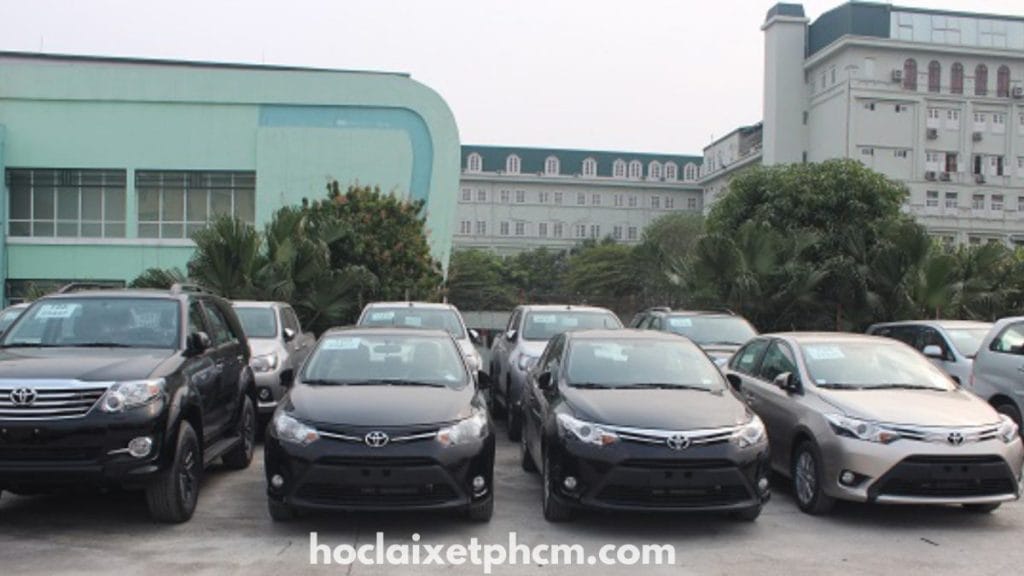 Công ty vận tải Sài Gòn Xanh - Thuê xe 4 chỗ Quận 1