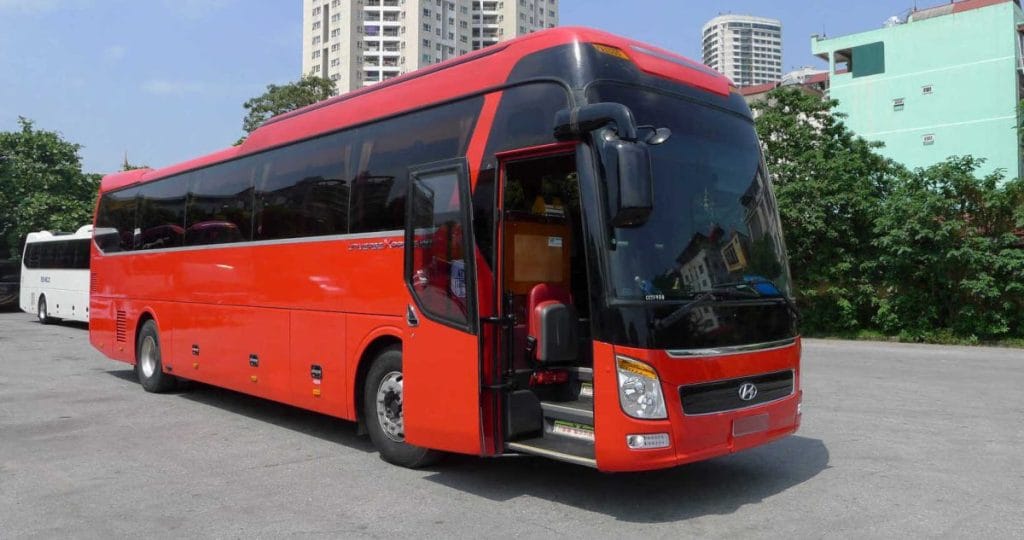 Dịch vụ thuê xe Hoàng Anh - Thuê xe 50 chỗ Quận 2