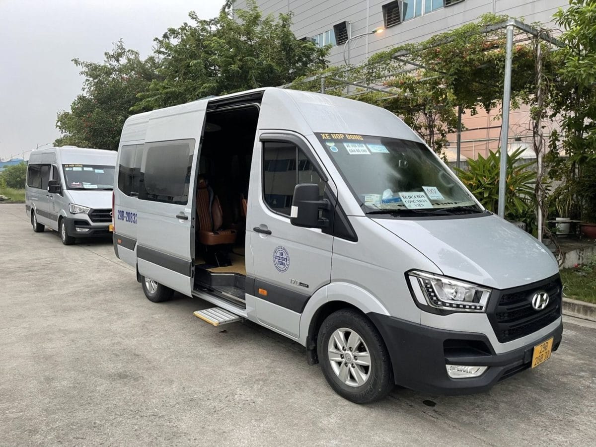 Hình: Dịch vụ thuê xe Hoàng Gia - Thuê xe 16 chỗ Quận 7