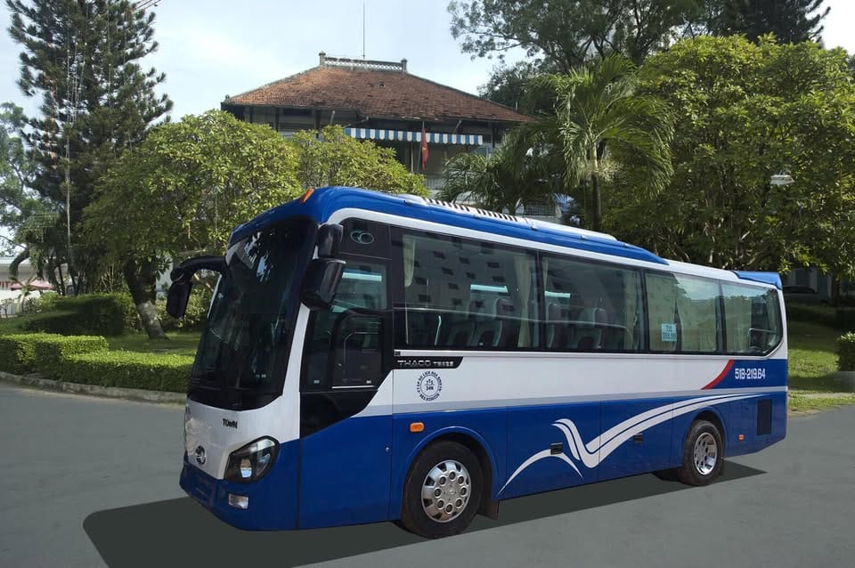 Xe Du Lịch Hòa Bình - Thuê xe 30 chỗ Quận 6  