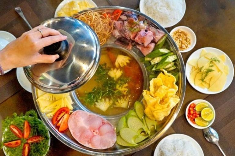 Lẩu Cá -Món Ăn Tối Ngon Quận 4