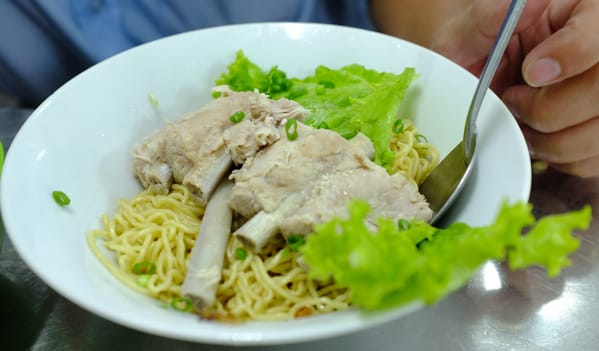Mì Sườn Heo Cô Ba - Món Ăn Trưa Ngon Quận 11