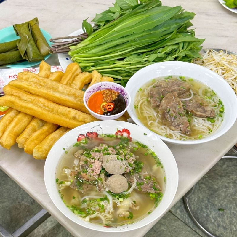 Phở Hòa - Món Ăn Trưa Ngon Quận 7