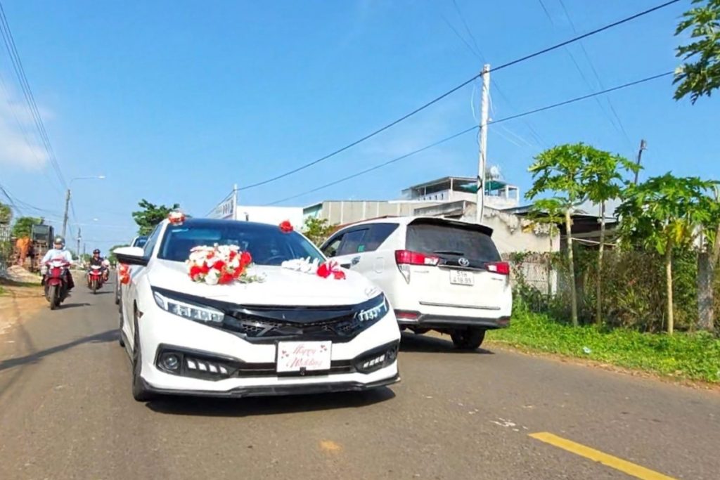 Thuê xe cưới tỉnh Cao Bằng