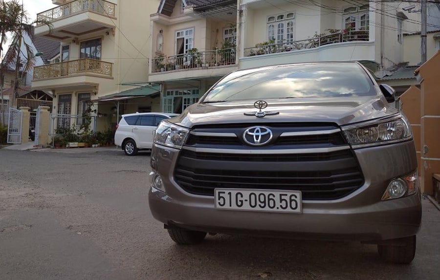 Xe 7 chỗ Việt Hưng Transport - Thuê xe 7 chỗ Quận 2