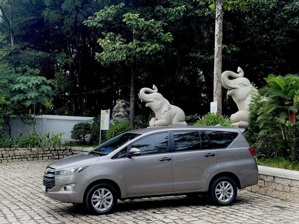 Xe 7 chỗ Hoàng Gia - Thuê xe 7 chỗ Cần Giờ