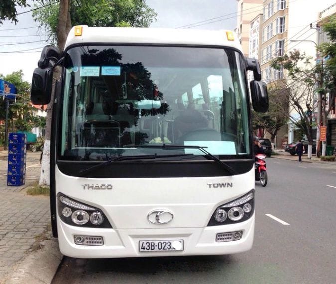Xe Du Lịch Hòa Bình - Thuê xe 30 chỗ Quận 9