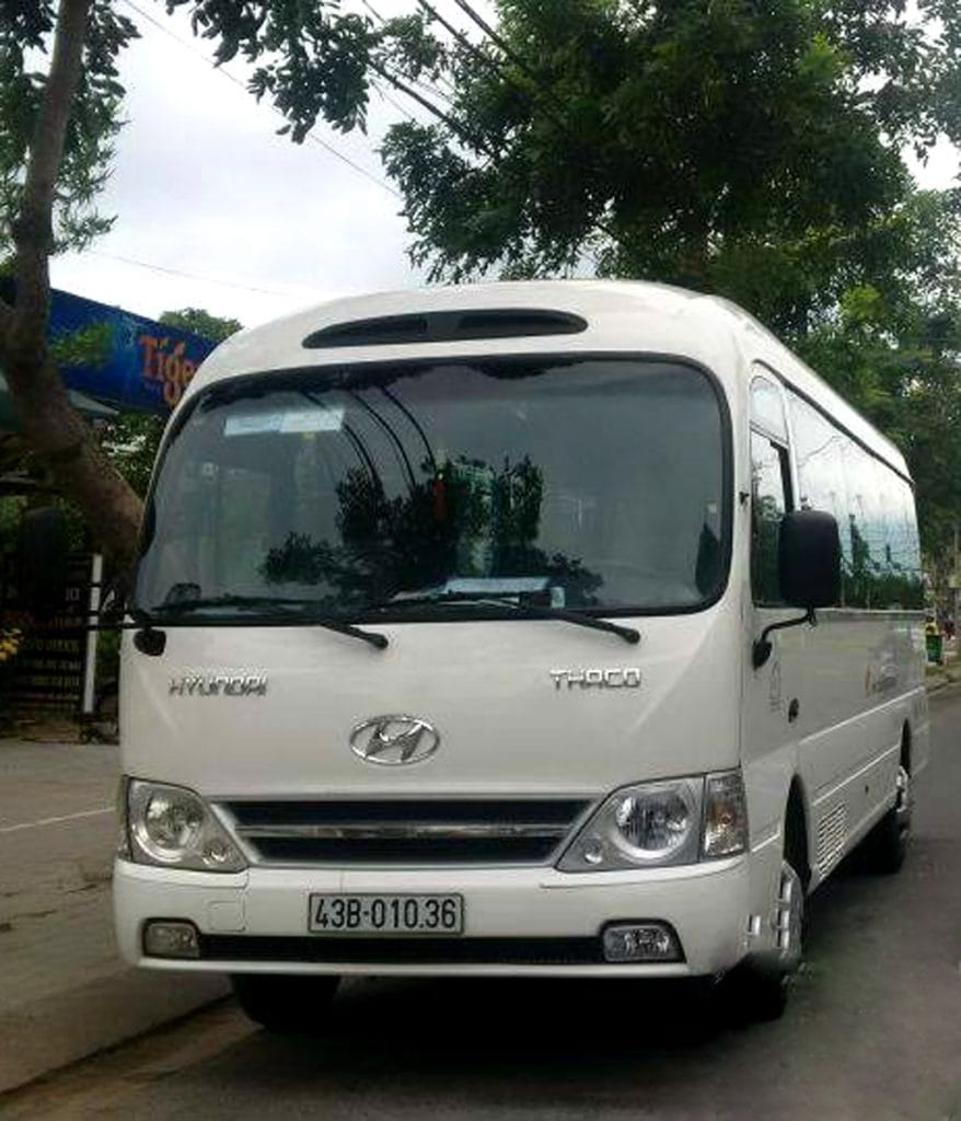 Xe Du Lịch Vạn Thành - Thuê xe 30 chỗ Quận 9