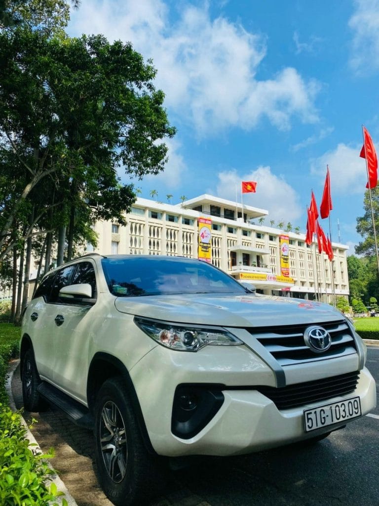 Xe 7 chỗ Xe Tốt Sài Gòn - Thuê xe 7 chỗ Quận 2