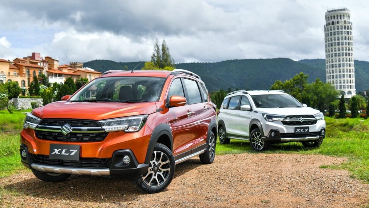 Hình xe 7 chỗ Công Ty Du Lịch Xe Sài Gòn Bình Thạnh - Thuê xe 7chỗ Bình Thạnh