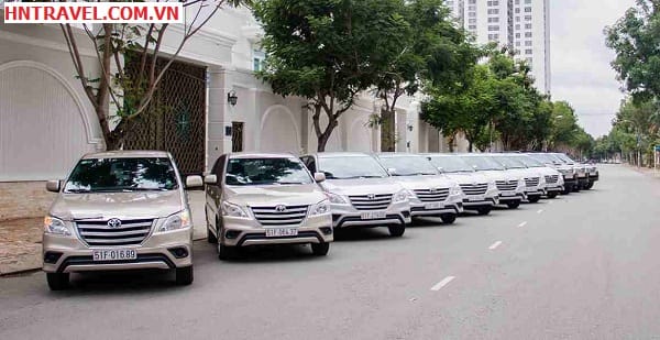 Hình xe 7 chỗ Hntravel - Thuê xe 7 chỗ Quận 5