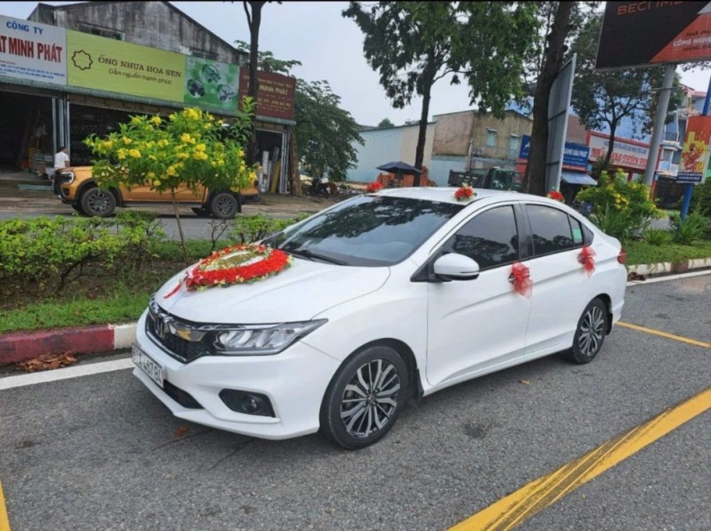 Xe du lịch Toàn Phát - Thuê xe cưới Quảng Bình