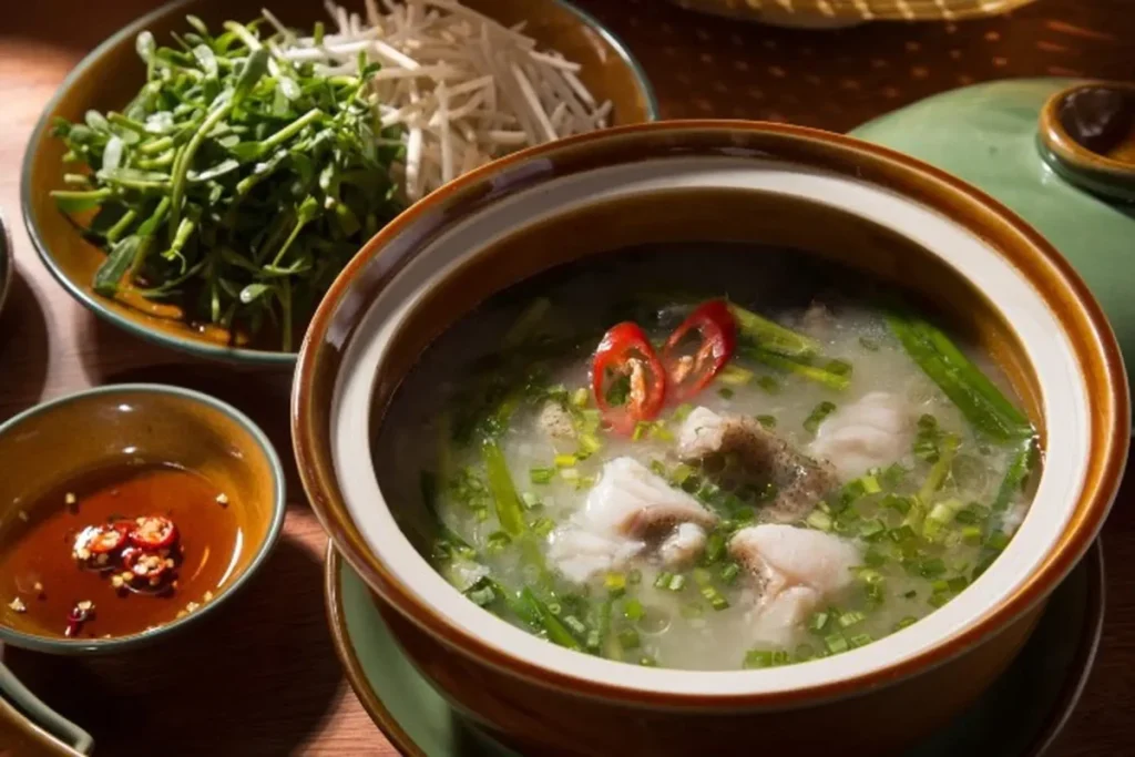 Cháo cá sông Đà - ăn tối Hoà Bình