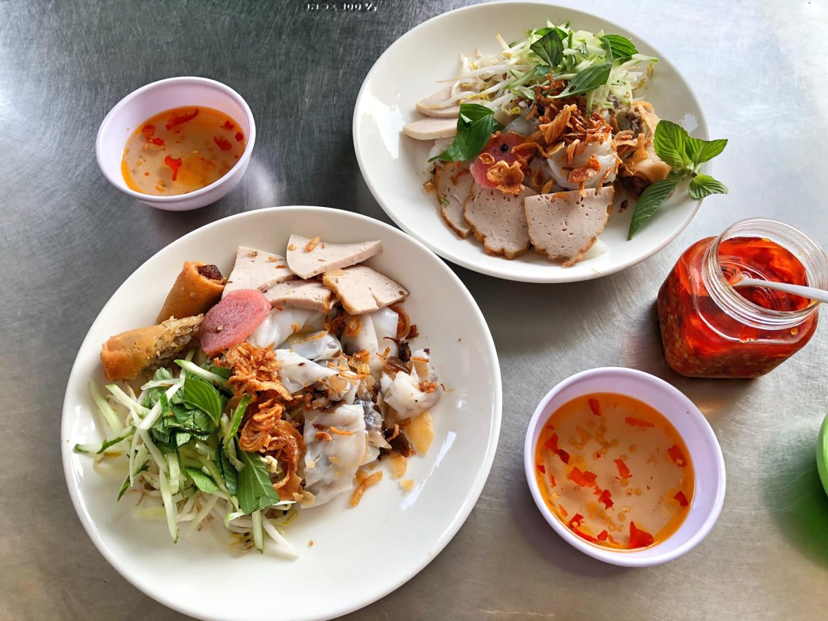 Bánh cuốn nóng Cô Lệ - Ăn trưa Gò Vấp 