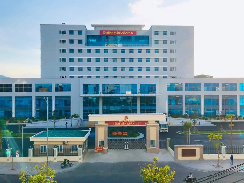 Bệnh viện Quân Y 87 - Xe Cấp Cứu Khánh Hòa