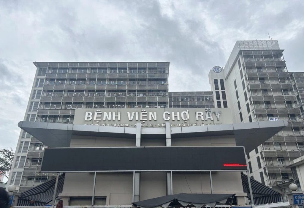 Bệnh viện Chợ Rẫy - Xe cấp cứu quận 11