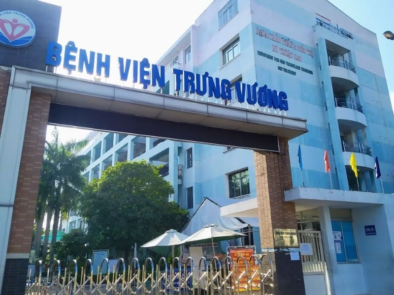 Bệnh viện Trưng Vương - Xe cấp cứu quận 11