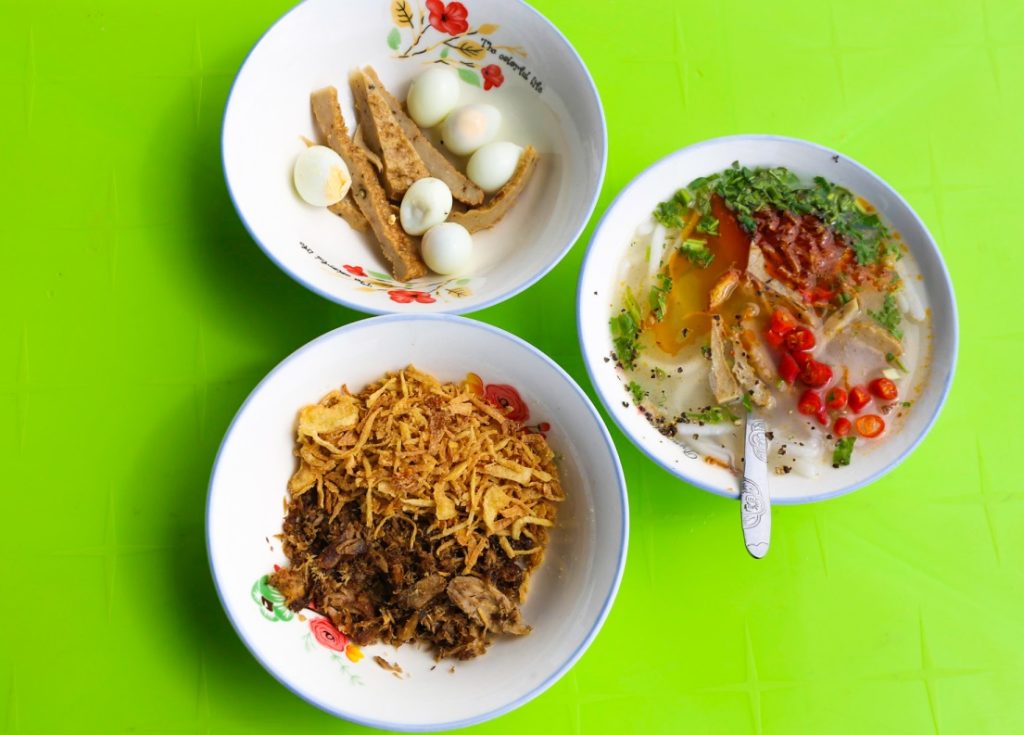 Bánh Canh Ruộng - ăn trưa Đà Nẵng