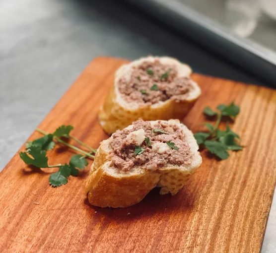 Bánh mì pate - Ăn sáng Nghệ An