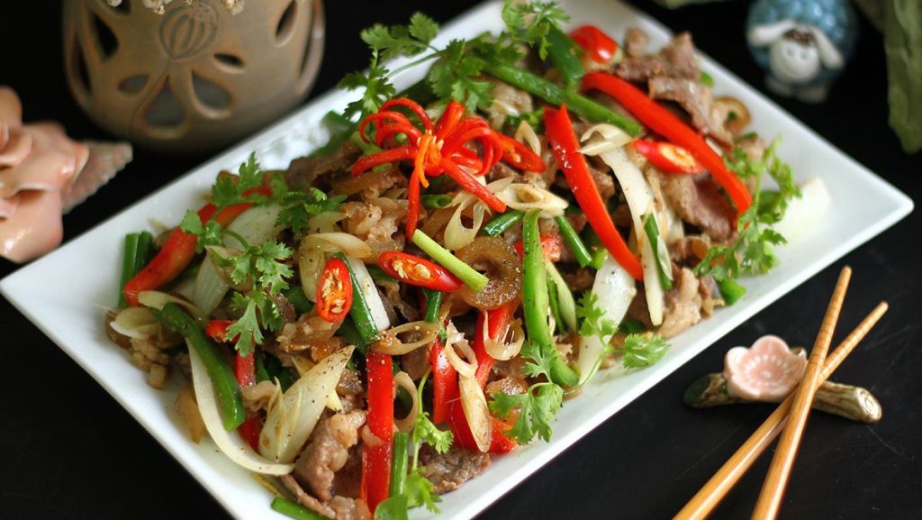 Bê chao Hòa Bình - ăn trưa Hoà Bình