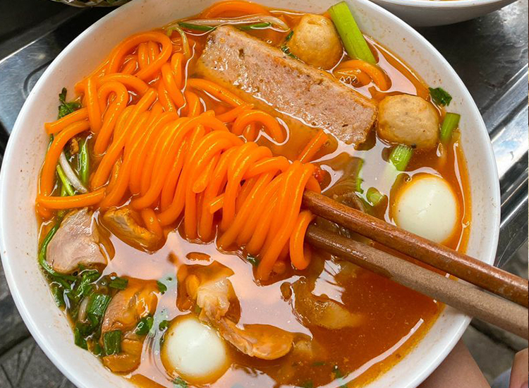 Bún đỏ - Ăn trưa Đắk Nông