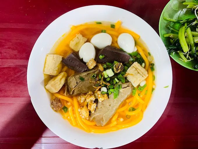 Bún đỏ - Ăn sáng Đắk Nông