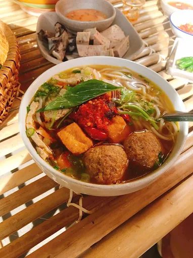Bún riêu cua đồng - Ăn sáng Lâm Đồng 