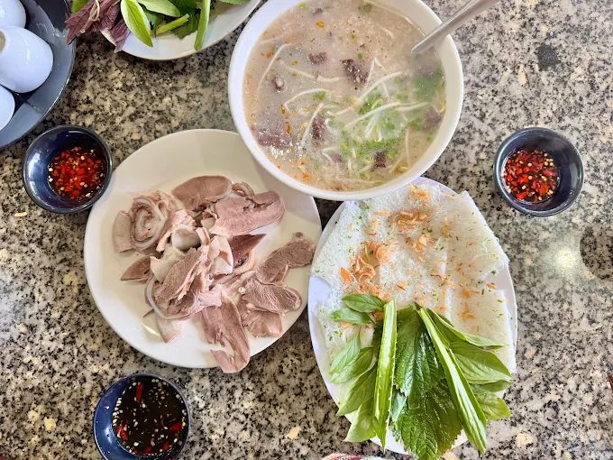 Cháo lòng - Ăn sáng Lâm Đồng 