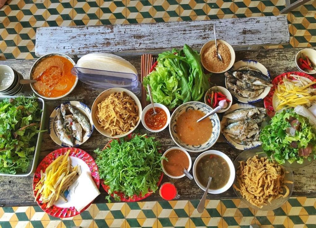 Gỏi Cá Nam Ô - ăn trưa Đà Nẵng