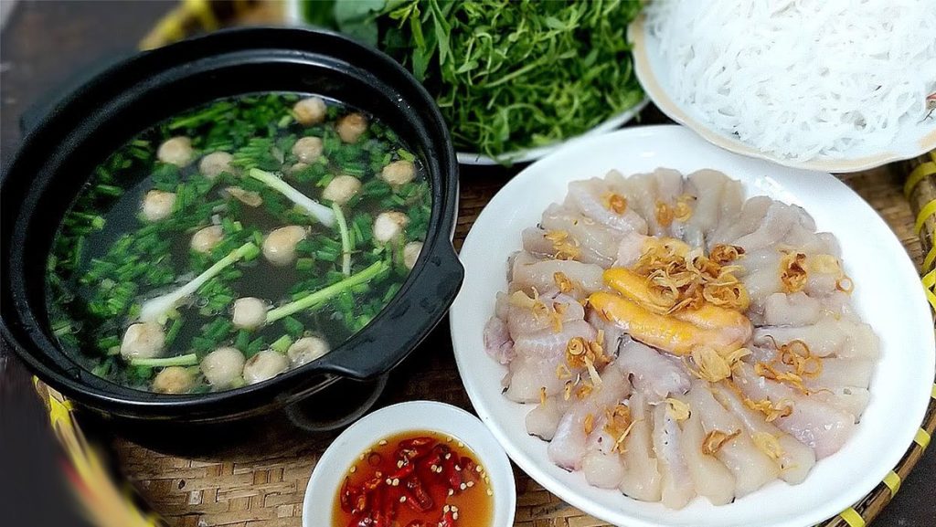 Lẩu cá lóc Hà Tĩnh - ăn trưa Hà Tĩnh