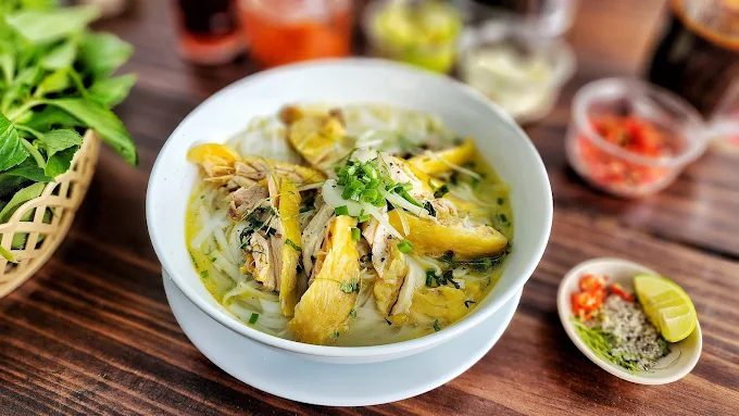 Phở gà ta Đà Lạt - Ăn sáng Lâm Đồng 