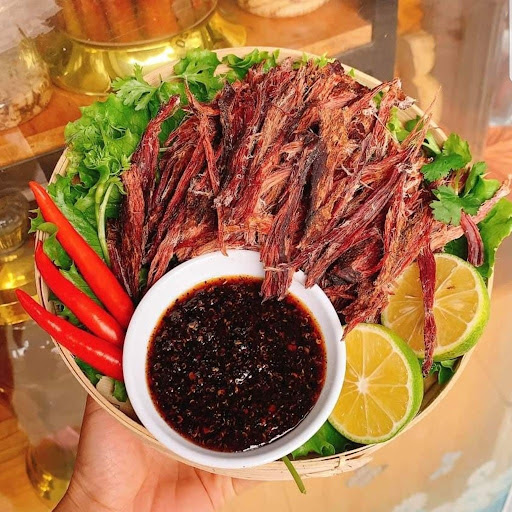 Thịt trâu gác bếp - Ăn trưa Điện Biên
