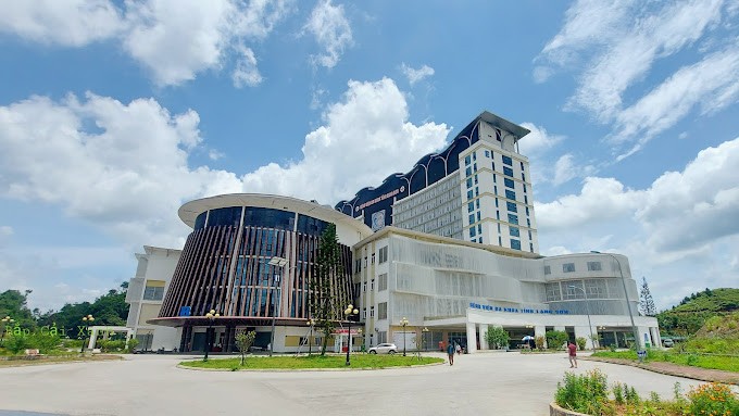 Bệnh Viện Đa Khoa Tỉnh Lạng Sơn - Xe cấp cứu Lạng Sơn